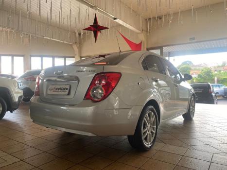 CHEVROLET Sonic Sedan 1.6 16V 4P LTZ FLEX AUTOM�TICO, Foto 6