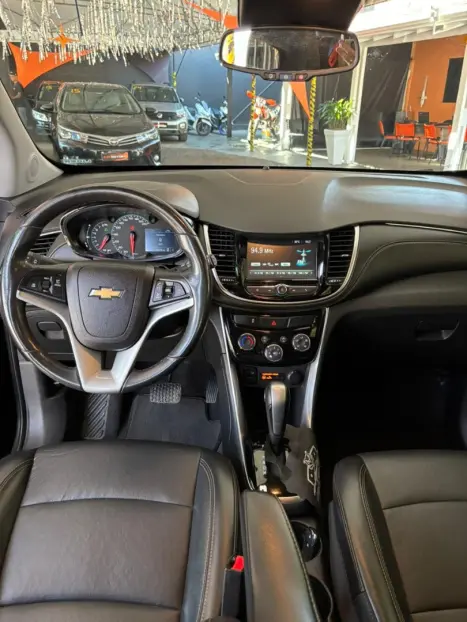 CHEVROLET Tracker 1.4 16V 4P FLEX MIDNIGHT TURBO AUTOMÁTICO, Foto 14 CHEVROLET Tracker 1.4 16V 4P FLEX MIDNIGHT TURBO AUTOMÁTICO, Foto 14