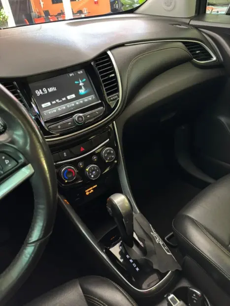 CHEVROLET Tracker 1.4 16V 4P FLEX MIDNIGHT TURBO AUTOMÁTICO, Foto 16 CHEVROLET Tracker 1.4 16V 4P FLEX MIDNIGHT TURBO AUTOMÁTICO, Foto 16