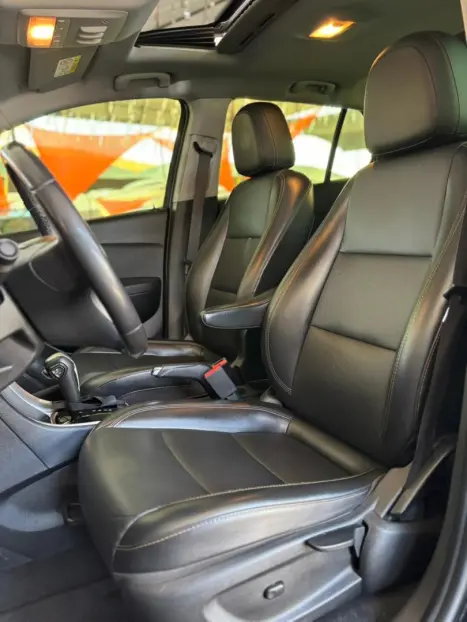 CHEVROLET Tracker 1.4 16V 4P FLEX MIDNIGHT TURBO AUTOMÁTICO, Foto 17 CHEVROLET Tracker 1.4 16V 4P FLEX MIDNIGHT TURBO AUTOMÁTICO, Foto 17