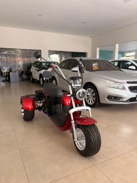 CHIN�S & CIA 800 W BATERIA L�TIO, Foto 1