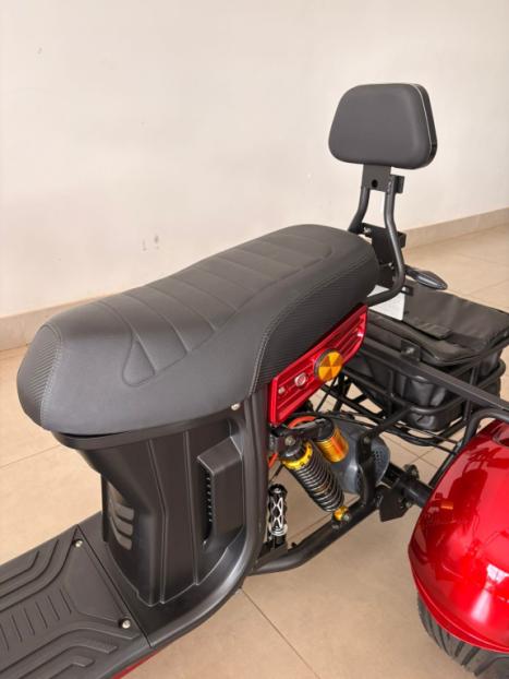 CHIN�S & CIA 800 W BATERIA L�TIO, Foto 4