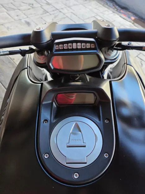 DUCATI Diavel 1200 CARBON, Foto 10