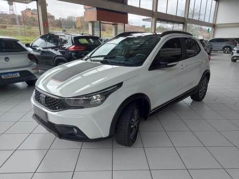 FIAT Argo 1.3 4P FLEX FIREFLY TREKKING AUTOMÁTICO CVT, Foto 2 FIAT Argo 1.3 4P FLEX FIREFLY TREKKING AUTOMÁTICO CVT, Foto 2