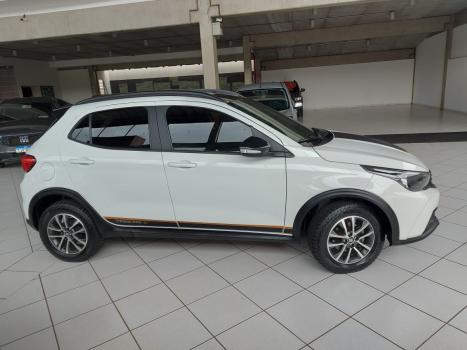 FIAT Argo 1.3 4P FLEX FIREFLY TREKKING AUTOMÁTICO CVT, Foto 3 FIAT Argo 1.3 4P FLEX FIREFLY TREKKING AUTOMÁTICO CVT, Foto 3