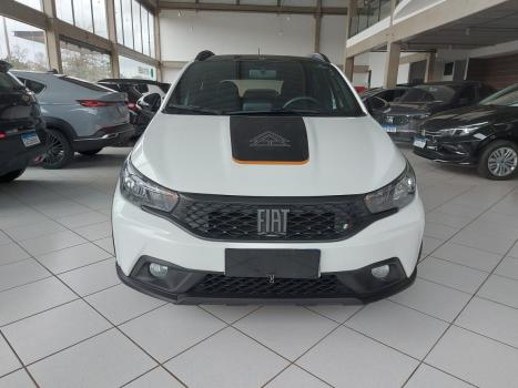 FIAT Argo 1.3 4P FLEX FIREFLY TREKKING AUTOMÁTICO CVT, Foto 5 FIAT Argo 1.3 4P FLEX FIREFLY TREKKING AUTOMÁTICO CVT, Foto 5