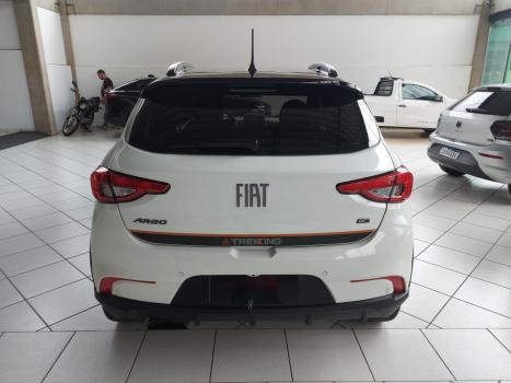 FIAT Argo 1.3 4P FLEX FIREFLY TREKKING AUTOMÁTICO CVT, Foto 6 FIAT Argo 1.3 4P FLEX FIREFLY TREKKING AUTOMÁTICO CVT, Foto 6
