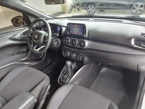 FIAT Argo 1.3 4P FLEX FIREFLY TREKKING AUTOMÁTICO CVT, Foto 13 FIAT Argo 1.3 4P FLEX FIREFLY TREKKING AUTOMÁTICO CVT, Foto 13