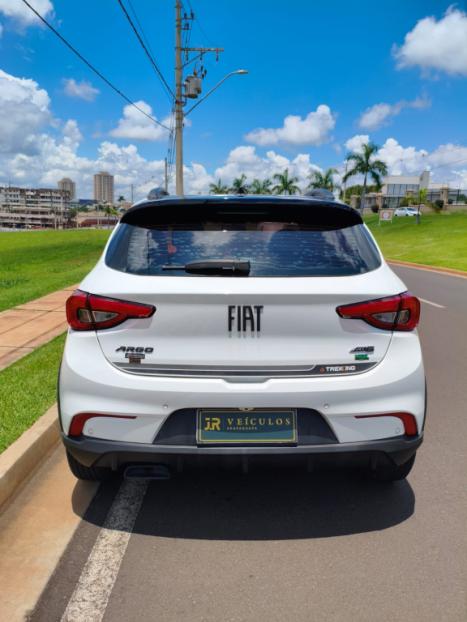 FIAT Argo 1.8 4P FLEX E.TORQ TREKKING AUTOM�TICO, Foto 14