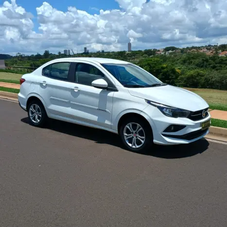 FIAT Cronos 1.3 4P FLEX, Foto 4