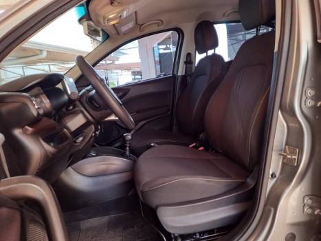 FIAT Cronos 1.8 4P FLEX PRECISION, Foto 4