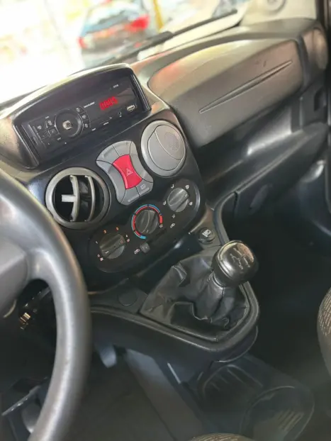 FIAT Doblo 1.8 16V 4P FLEX ESSENCE 7 LUGARES, Foto 13