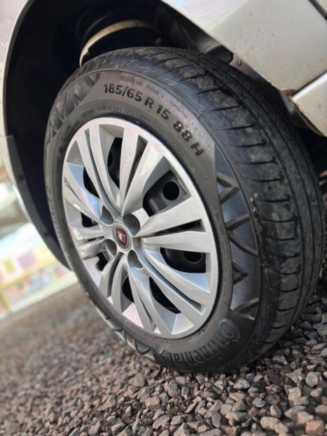 FIAT Doblo 1.8 16V 4P FLEX ESSENCE 7 LUGARES, Foto 6