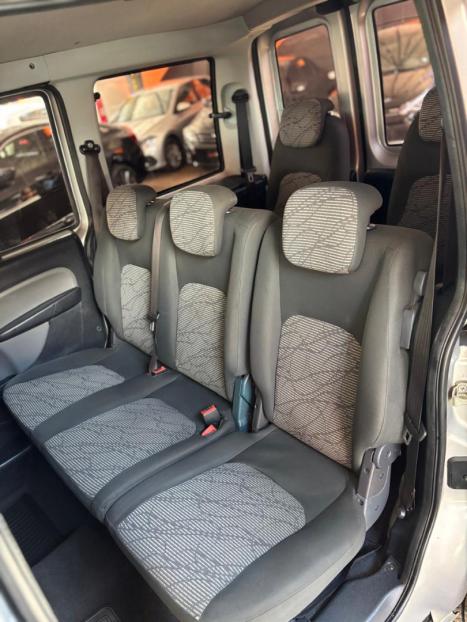 FIAT Doblo 1.8 16V 4P FLEX ESSENCE 7 LUGARES, Foto 16