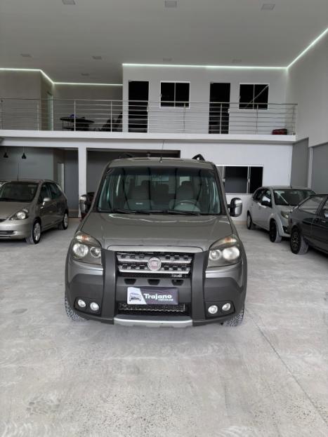 FIAT Doblo 1.8 4P ADVENTURE, Foto 2