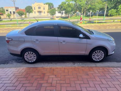 FIAT Grand Siena 1.6 16V 4P ESSENCE FLEX, Foto 8