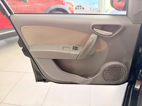 FIAT Grand Siena 1.6 16V 4P ESSENCE FLEX, Foto 6