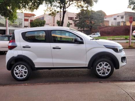 FIAT Mobi 1.0 4P FLEX DRIVE FIRE FLY, Foto 8
