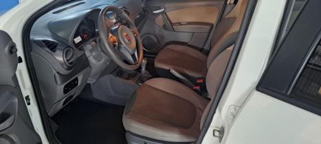 FIAT Palio 1.6 16V 4P FLEX ESSENCE, Foto 5