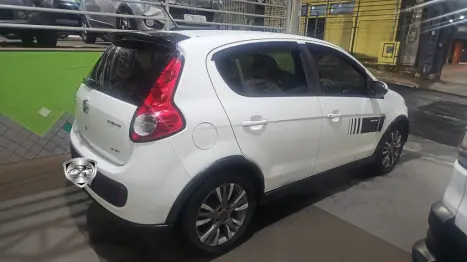FIAT Palio 1.6 16V 4P FLEX SPORTING, Foto 2