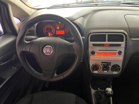 FIAT Punto 1.4 FLEX 4P, Foto 2