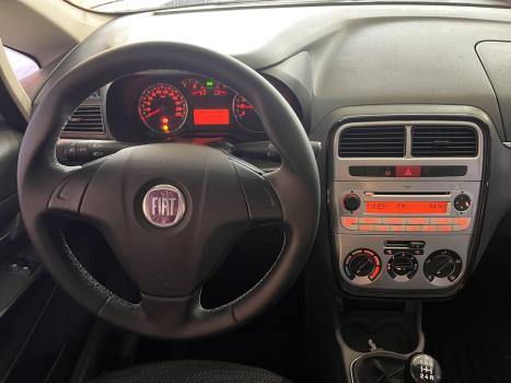 FIAT Punto 1.4 FLEX 4P, Foto 6