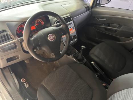 FIAT Punto 1.4 FLEX 4P, Foto 8