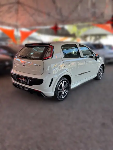 FIAT Punto 1.8 16V 4P BLACKMOTION FLEX, Foto 6