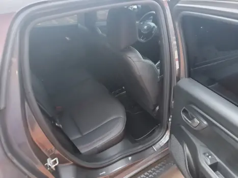 FIAT Strada 1.0 12V TURBO 200 FLEX ULTRA CABINE DUPLA AUTOMTICO CVT, Foto 10