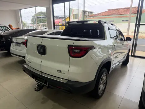 FIAT Toro 1.8 16V 4P FLEX FREEDOM AUTOM�TICO, Foto 3