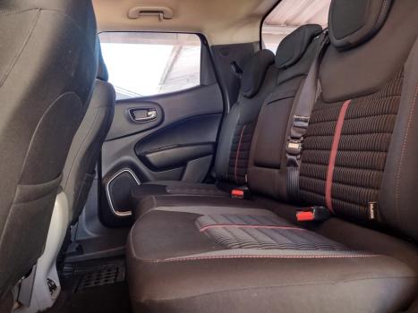 FIAT Toro 1.8 16V 4P FLEX FREEDOM AUTOMÁTICO, Foto 6