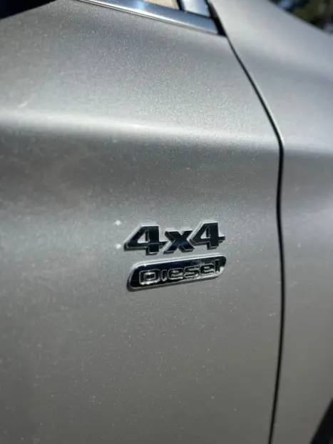 FIAT Toro 2.0 16V 4P VOLCANO 4WD TURBO DIESEL AUTOMÁTICO, Foto 4 FIAT Toro 2.0 16V 4P VOLCANO 4WD TURBO DIESEL AUTOMÁTICO, Foto 4