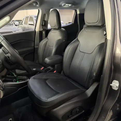 FIAT Toro 2.0 16V 4P VOLCANO 4WD TURBO DIESEL AUTOM�TICO, Foto 11