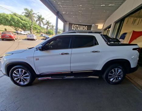 FIAT Toro 2.0 16V 4P VOLCANO 4WD TURBO DIESEL AUTOM�TICO, Foto 2