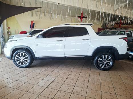 FIAT Toro 2.0 16V 4P VOLCANO 4WD TURBO DIESEL AUTOM�TICO, Foto 2
