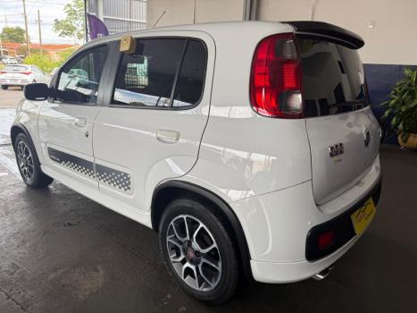 FIAT Uno 1.4 4P FLEX SPORTING, Foto 3