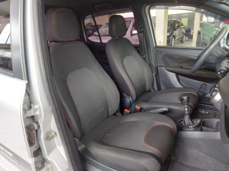 FIAT Uno 1.4 FLEX SPORTING, Foto 13