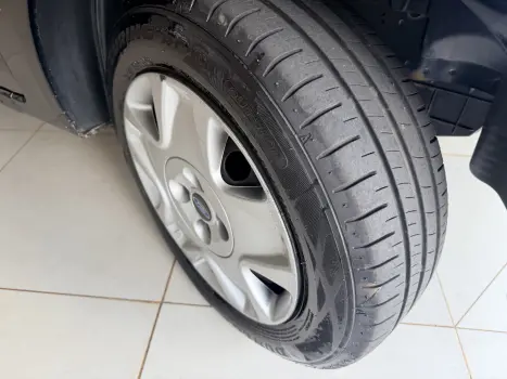 FORD Fiesta Hatch 1.0 4P FLEX, Foto 3