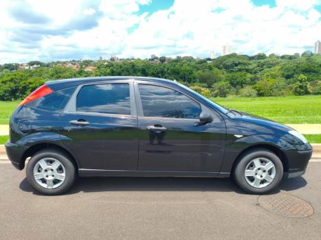 FORD Fiesta Hatch 1.6 4P, Foto 2