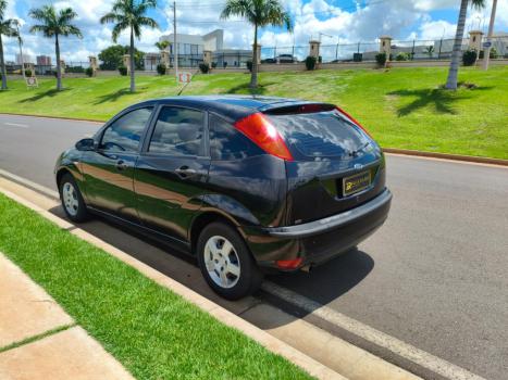 FORD Fiesta Hatch 1.6 4P, Foto 10