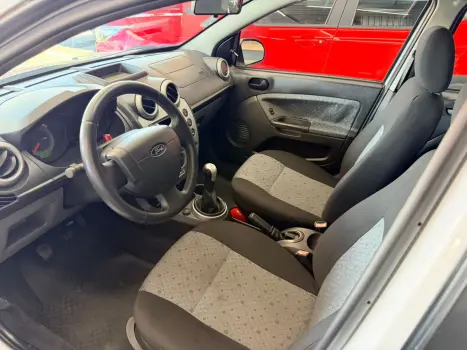 FORD Fiesta Hatch 1.0 4P SE FLEX, Foto 4