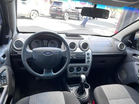 FORD Fiesta Hatch 1.6 4P, Foto 5