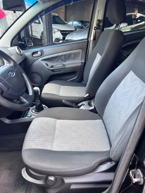 FORD Fiesta Hatch 1.6 4P, Foto 6