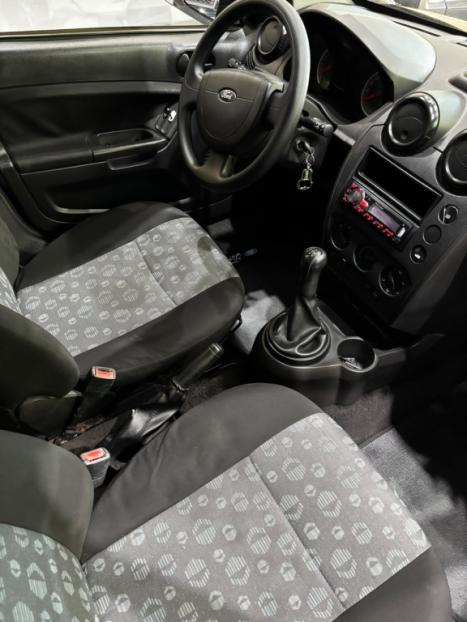 FORD Fiesta Hatch 1.6 4P FLEX, Foto 7