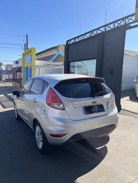 FORD Fiesta Hatch 1.5 16V 4P S FLEX, Foto 6