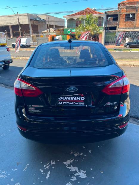 FORD Fiesta Hatch 1.6, Foto 11