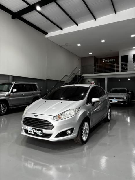 FORD Fiesta Hatch 1.6 16V 4P FLEX TITANIUM POWERSHIFT AUTOM�TICO, Foto 1