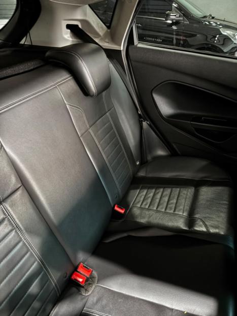 FORD Fiesta Hatch 1.6 16V 4P FLEX TITANIUM POWERSHIFT AUTOM�TICO, Foto 8