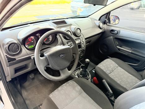 FORD Fiesta Hatch 1.0 4P SE FLEX, Foto 2