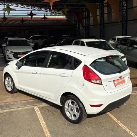 FORD Fiesta Hatch 1.6 16V 4P SE FLEX, Foto 4